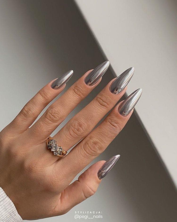 14 Nails Art Métal pour des Ongles métalliques 10 14 Nails Art Métal pour des Ongles métalliques 10