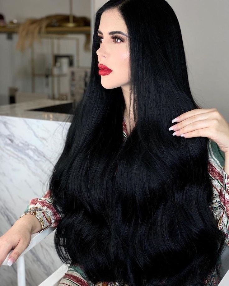 15 idées de couleurs de cheveux noirs pour s'inspirer 1 15 idées de couleurs de cheveux noirs pour s'inspirer 1