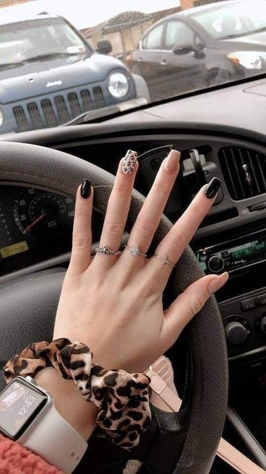 18 idées d'Ongles Nude pour assortir à tout 8 18 idées d'Ongles Nude pour assortir à tout 8
