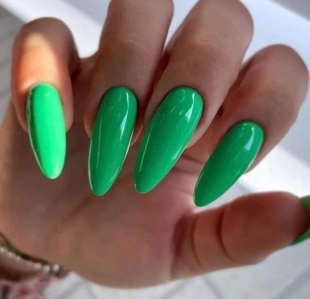 15 Tons Verts pour vos Ongles 5 15 Tons Verts pour vos Ongles 5
