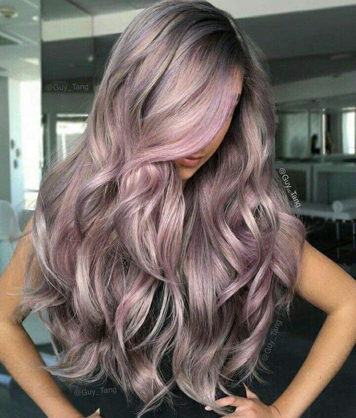 17 Couleurs de cheveux dans les tons rose métallisé 5 17 Couleurs de cheveux dans les tons rose métallisé 5
