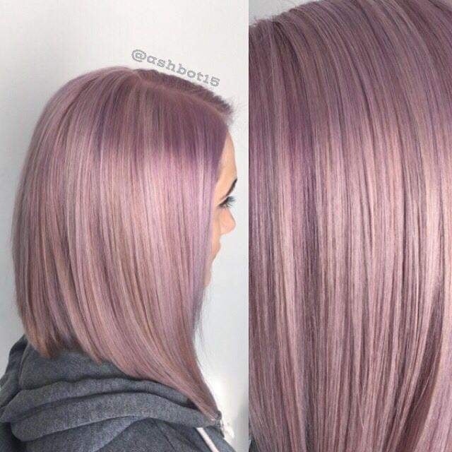 17 Couleurs de cheveux dans les tons rose métallisé 8 17 Couleurs de cheveux dans les tons rose métallisé 8