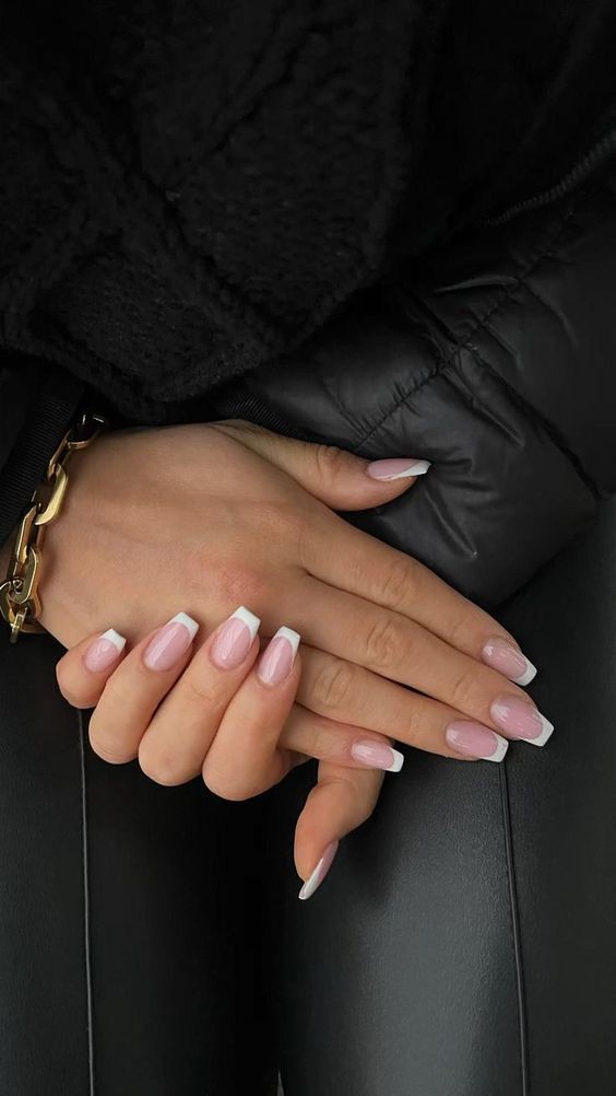 10 Idées d'ongles gel french qui rendent une femme irrésistible 3 10 Idées d'ongles gel french qui rendent une femme irrésistible 3