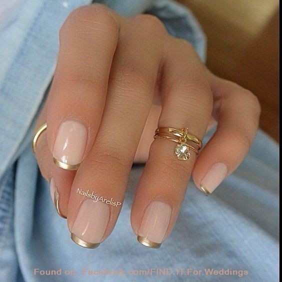 10 Idées d'ongles gel french qui rendent une femme irrésistible 2 10 Idées d'ongles gel french qui rendent une femme irrésistible 2