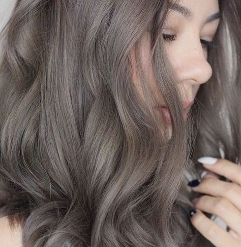15 idées de cheveux bruns cendrés pour actualiser votre style 12 15 idées de cheveux bruns cendrés pour actualiser votre style 12