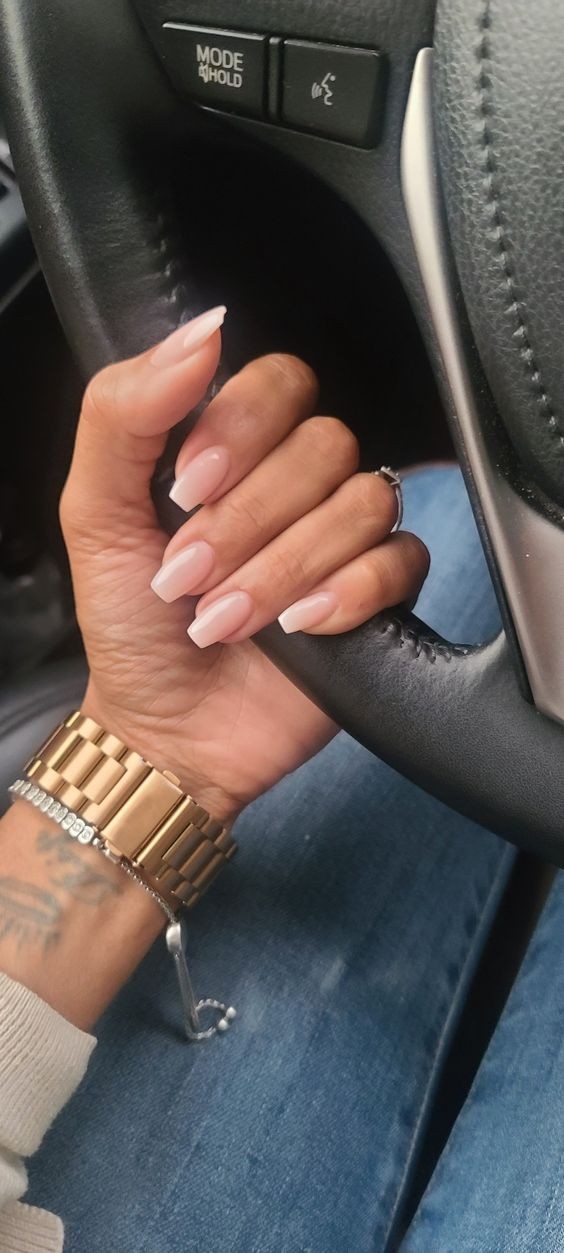 20 idées d'ongles gel nude qui vont te faire craquer 14 20 idées d'ongles gel nude qui vont te faire craquer 14