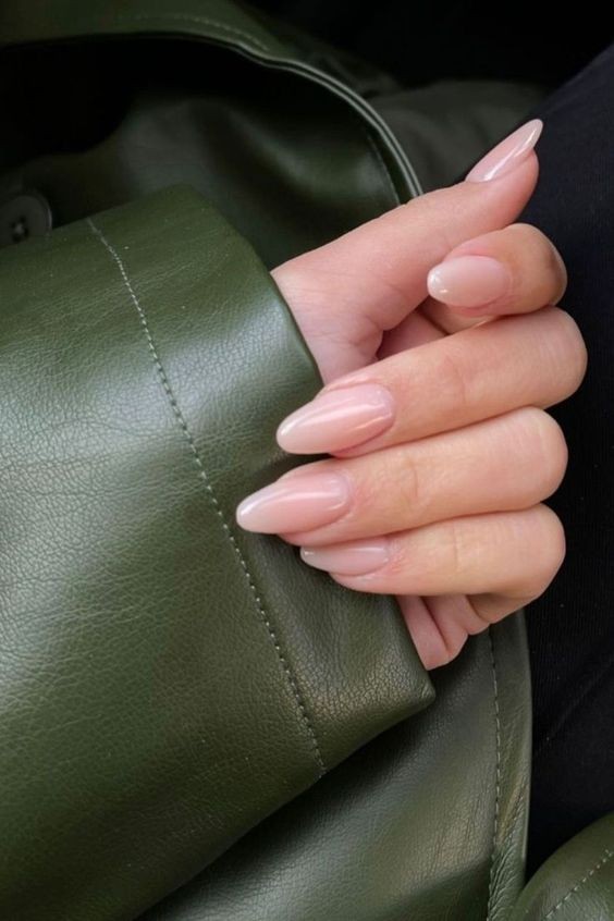 20 idées d'ongles gel nude qui vont te faire craquer 16 20 idées d'ongles gel nude qui vont te faire craquer 16