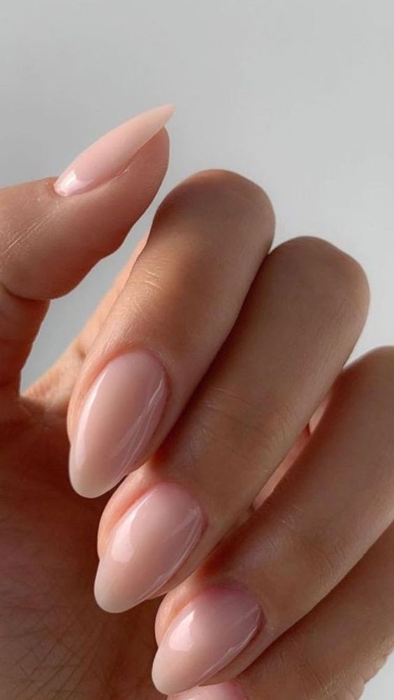 20 idées d'ongles gel nude qui vont te faire craquer 8 20 idées d'ongles gel nude qui vont te faire craquer 8