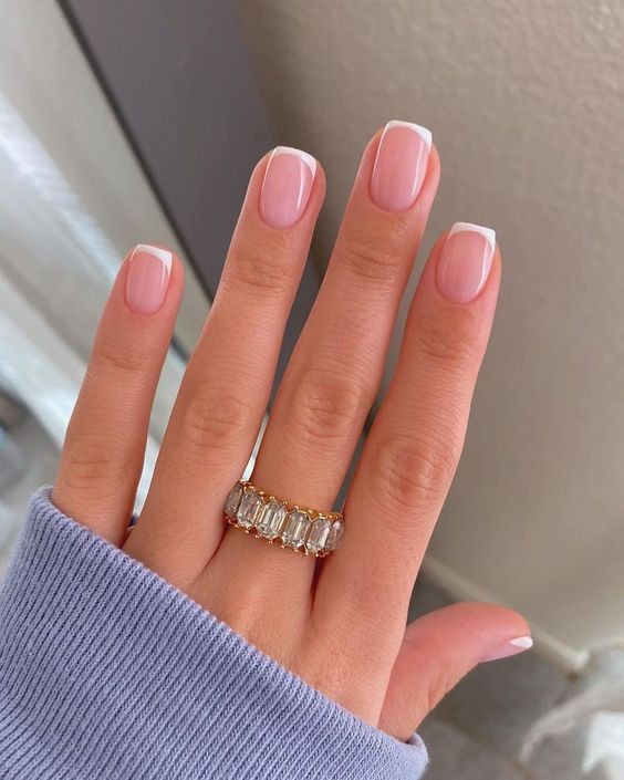 10 Idées d'ongles gel french qui rendent une femme irrésistible 1 10 Idées d'ongles gel french qui rendent une femme irrésistible 1