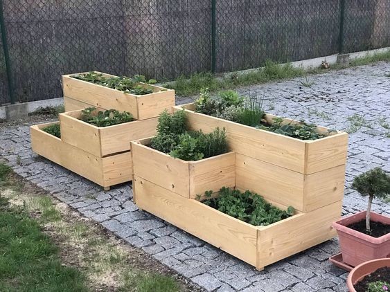 24 idées de jardinières en bois à faire soi-même 7 24 idées de jardinières en bois à faire soi-même 7