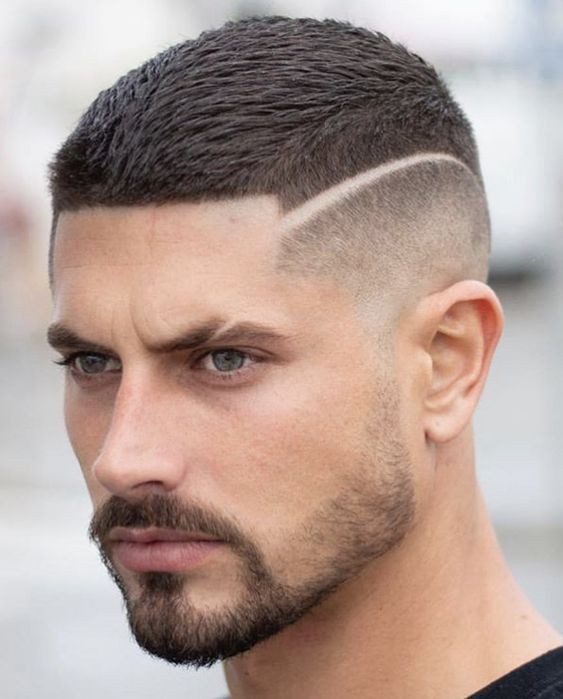 Comment faire une coupe de cheveux dégradée ? 12 Comment faire une coupe de cheveux dégradée ? 12