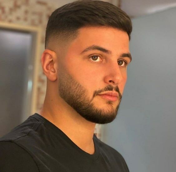 Comment faire une coupe de cheveux dégradée ? 14 Comment faire une coupe de cheveux dégradée ? 14