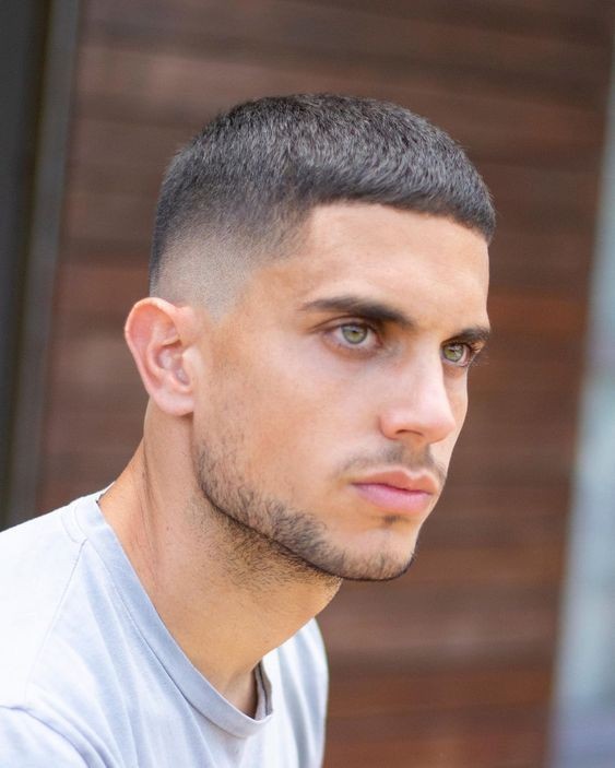 Comment faire une coupe de cheveux dégradée ? 19 Comment faire une coupe de cheveux dégradée ? 19