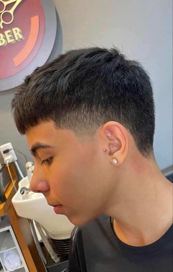 Comment faire une coupe de cheveux dégradée ? 7 Comment faire une coupe de cheveux dégradée ? 7