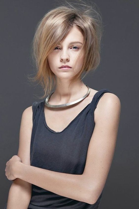 Carré plongeant asymétrique : 19 modèles pour un nouveau style 5 Carré plongeant asymétrique : 19 modèles pour un nouveau style 5