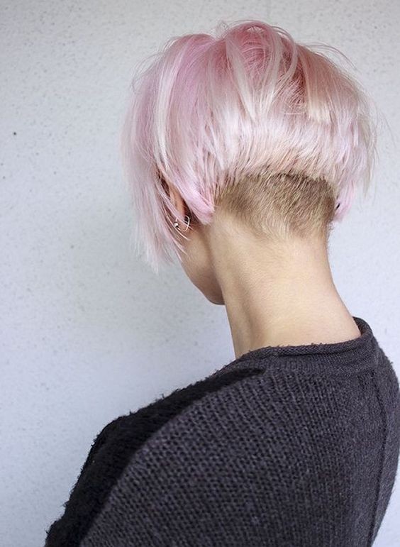 Carré plongeant nuque rasé : 32 modèles pour vous 14