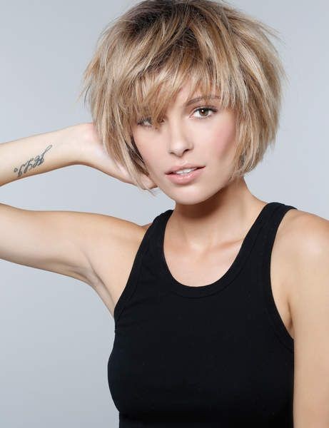 Carré pour cheveux courts : 19 jolies modèles à tomber par terre ! 11 Carré pour cheveux courts : 19 jolies modèles à tomber par terre ! 11