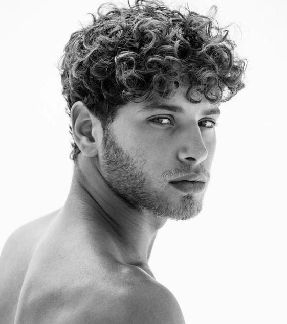 Coupe Courte Homme : 41 idées pour une coupe unique 14 Coupe Courte Homme : 41 idées pour une coupe unique 14
