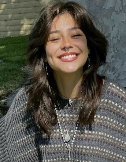 15 Coupes de cheveux grunge pour fille stylée 14 15 Coupes de cheveux grunge pour fille stylée 14
