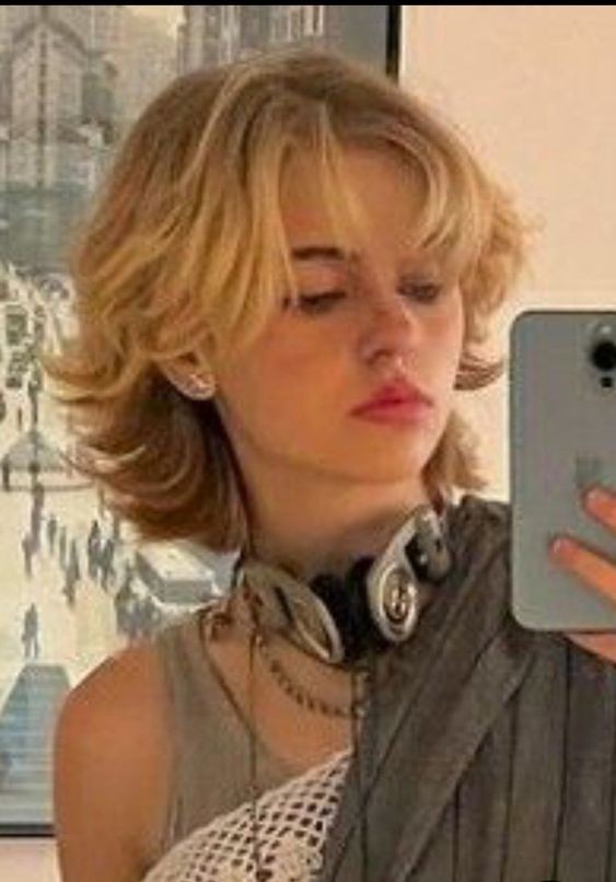 15 Coupes de cheveux grunge pour fille stylée 4 15 Coupes de cheveux grunge pour fille stylée 4