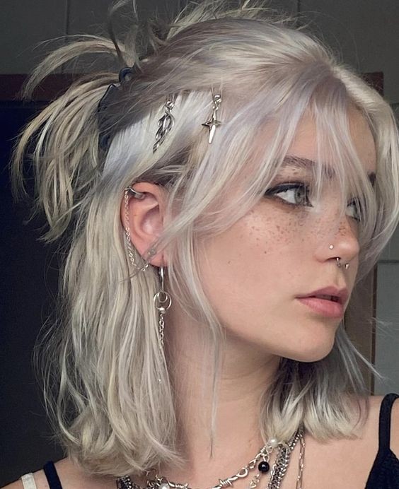 15 Coupes de cheveux grunge pour fille stylée 1 15 Coupes de cheveux grunge pour fille stylée 1