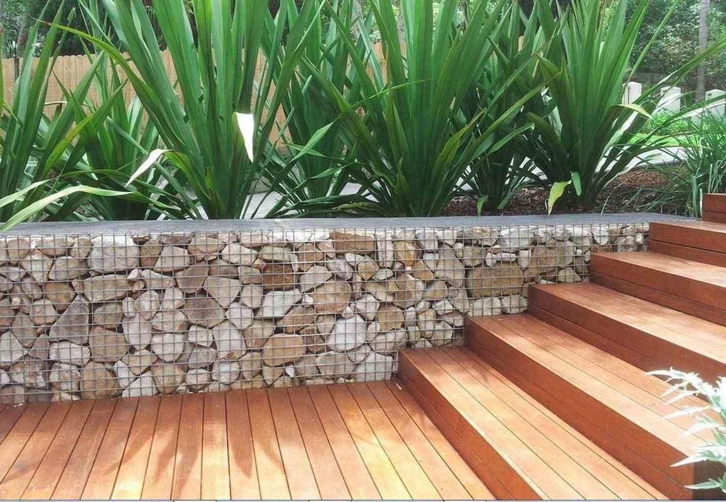 Gabions : 16 Décors de jardin à faire avec des cailloux 9