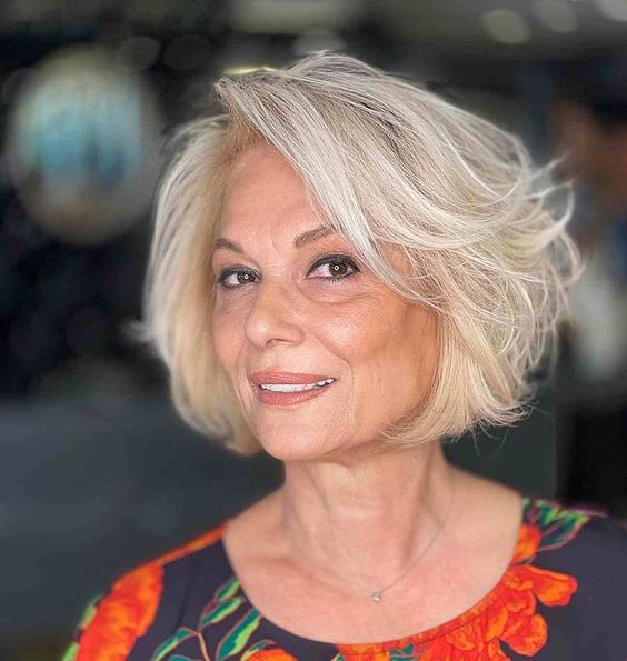 Quelle coupe à faible entretien pour les femmes de 60 ans aux cheveux fins ? 22 Quelle coupe à faible entretien pour les femmes de 60 ans aux cheveux fins ? 22