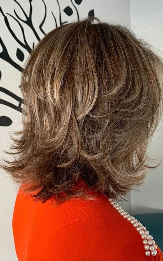 Quelle coupe à faible entretien pour les femmes de 60 ans aux cheveux fins ? 1 Quelle coupe à faible entretien pour les femmes de 60 ans aux cheveux fins ? 1