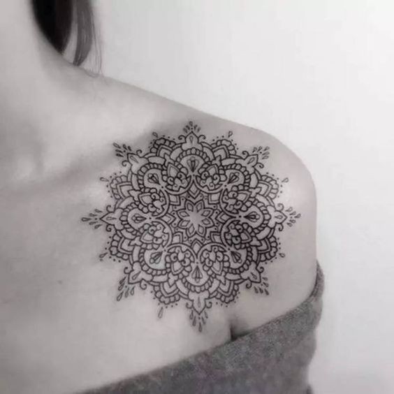 19 belles idées de tatouages mandala pour femme 3 19 belles idées de tatouages mandala pour femme 3