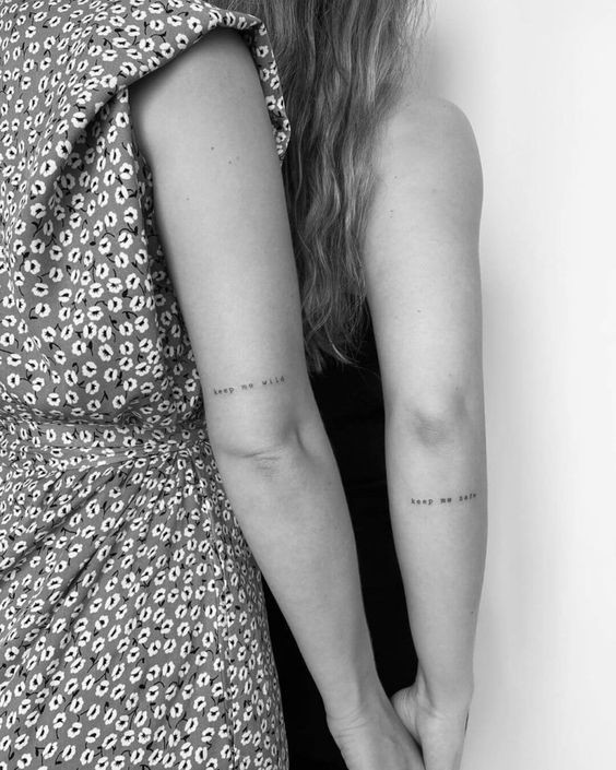Tatouage sœur minimaliste : Les 31 tatouages ??assortis les plus cool dont vous avez besoin 13