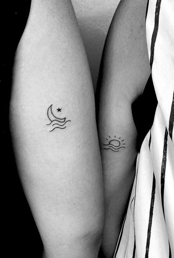 Tatouage sœur minimaliste : Les 31 tatouages ??assortis les plus cool dont vous avez besoin 16