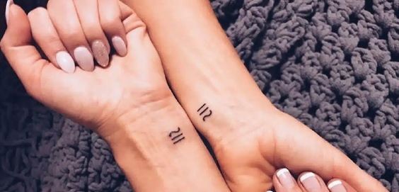 Tatouage sœur minimaliste : Les 31 tatouages ??assortis les plus cool dont vous avez besoin 28