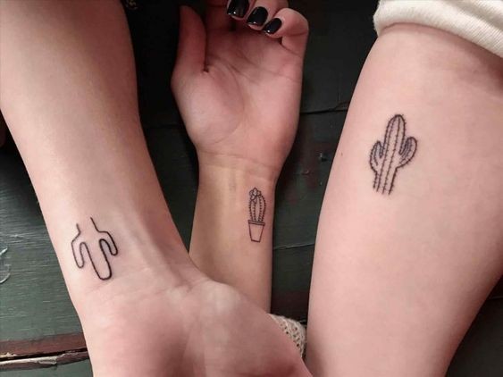 Tatouage sœur minimaliste : Les 31 tatouages ??assortis les plus cool dont vous avez besoin 38