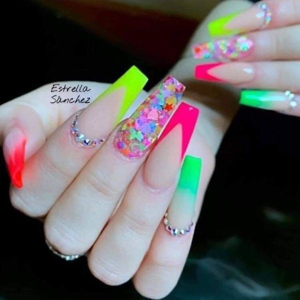 27 idées de nail art pour des ongles colorés 1 27 idées de nail art pour des ongles colorés 1