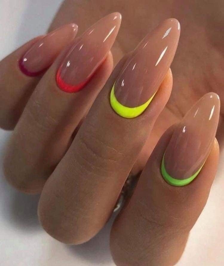 27 idées de nail art pour des ongles colorés 17 27 idées de nail art pour des ongles colorés 17