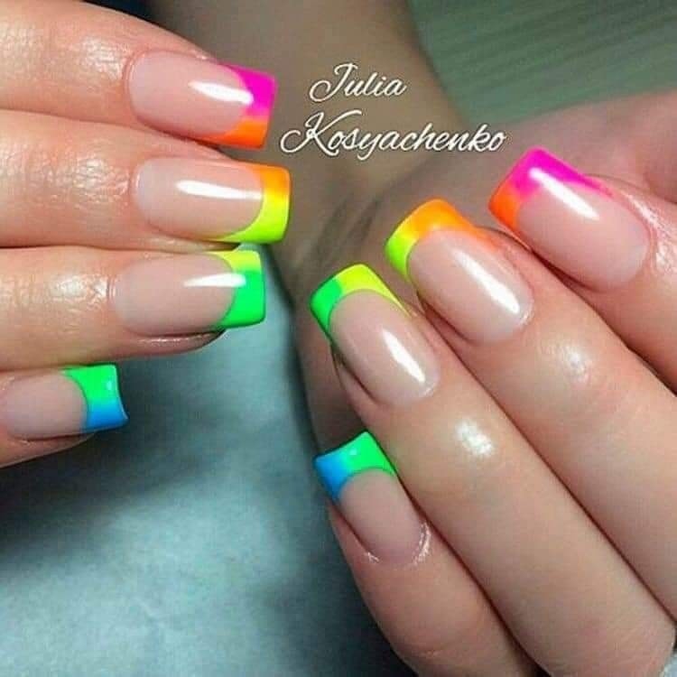 27 idées de nail art pour des ongles colorés 22 27 idées de nail art pour des ongles colorés 22