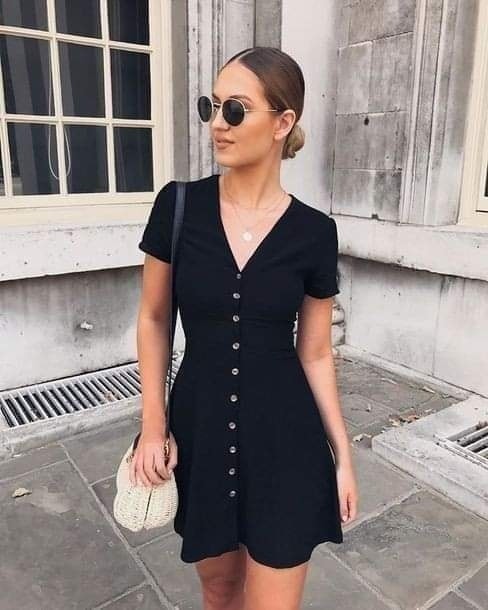 27 looks avec des robes basiques et confortables pour le quotidien 2 27 looks avec des robes basiques et confortables pour le quotidien 2