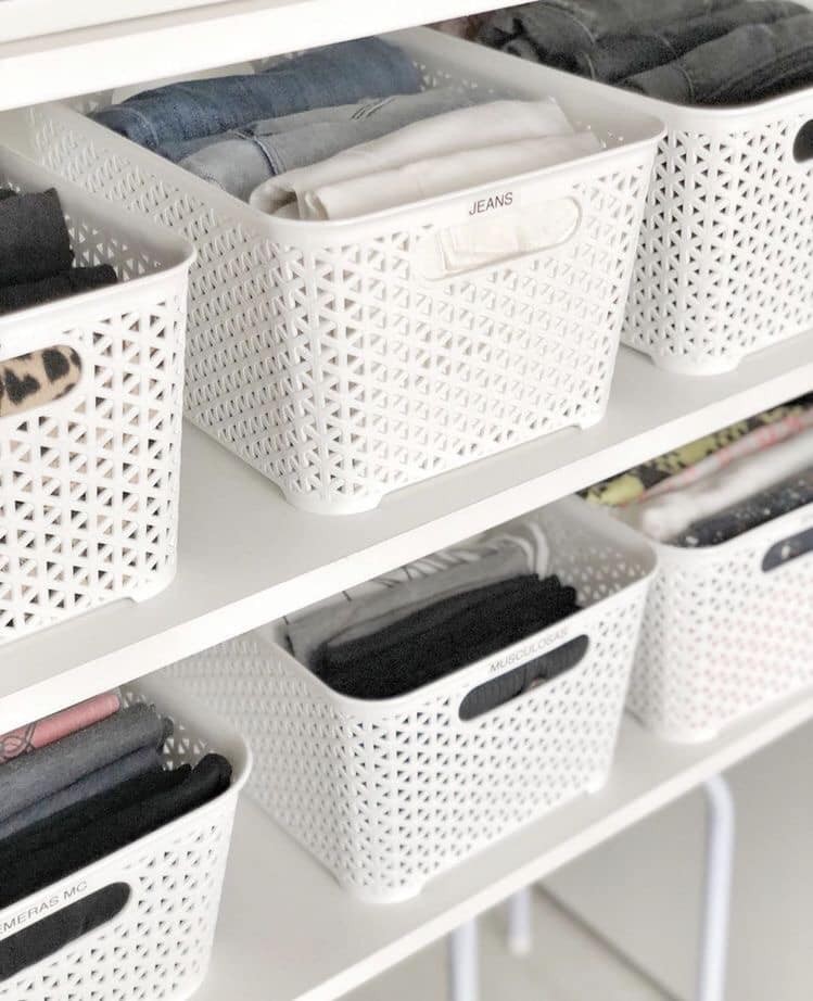 9 étapes simples pour transformer tes placards grâce à l'utilisation ingénieuse de paniers 4 9 étapes simples pour transformer tes placards grâce à l'utilisation ingénieuse de paniers 4
