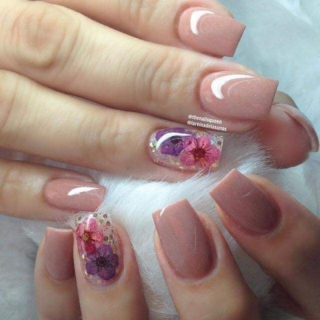 13 idées d'ongles dans les tons tendances 1 13 idées d'ongles dans les tons tendances 1