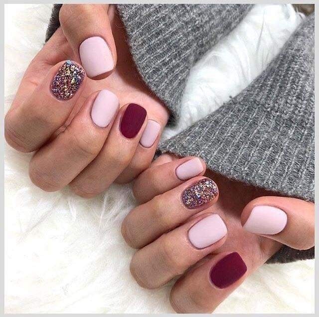13 idées d'ongles dans les tons tendances 11