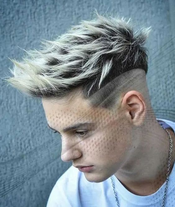 23 coupes de cheveux mi-décolorées pour hommes en 2023 14 23 coupes de cheveux mi-décolorées pour hommes en 2023 14
