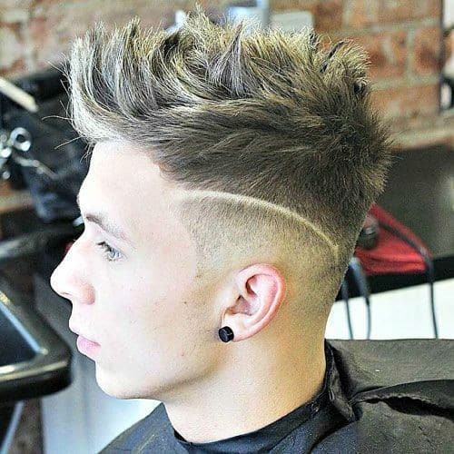 23 coupes de cheveux mi-décolorées pour hommes en 2023 15 23 coupes de cheveux mi-décolorées pour hommes en 2023 15