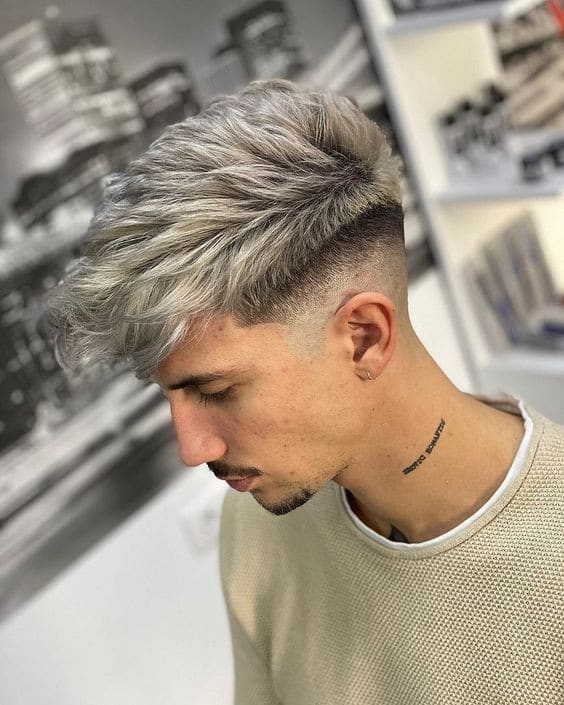 23 coupes de cheveux mi-décolorées pour hommes en 2023 17 23 coupes de cheveux mi-décolorées pour hommes en 2023 17