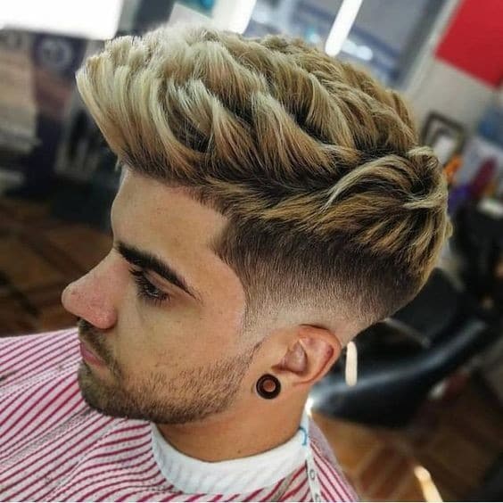 23 coupes de cheveux mi-décolorées pour hommes en 2023 9 23 coupes de cheveux mi-décolorées pour hommes en 2023 9