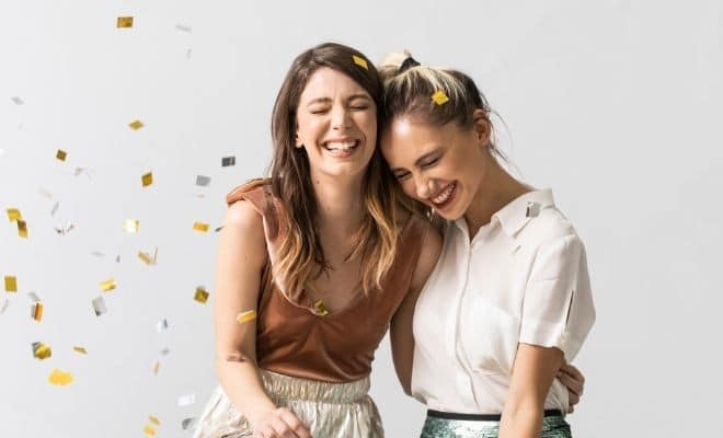 25 Messages Joyeux anniversaire 44 ans Drôles Pour Femme 1