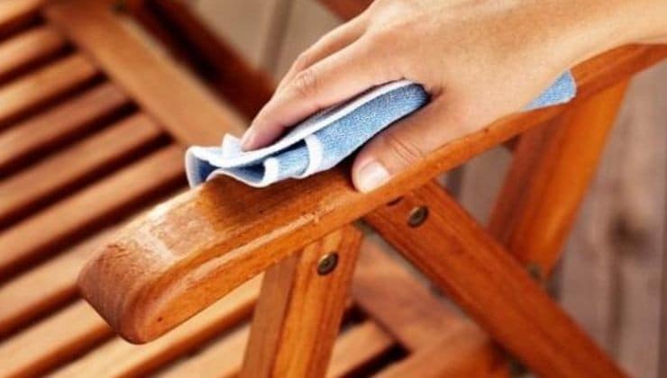 Comment nettoyer et dégraisser un meuble en bois en un clin d'œil : autre que l'eau de Javel 3