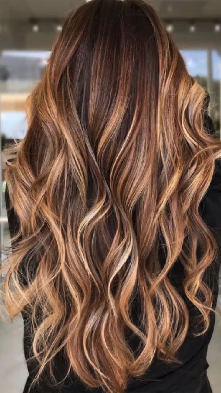 Couleur Cheveux Caramel : 44 Nuances & Modèles Tendance 2023 17 Couleur Cheveux Caramel : 44 Nuances & Modèles Tendance 2023 17