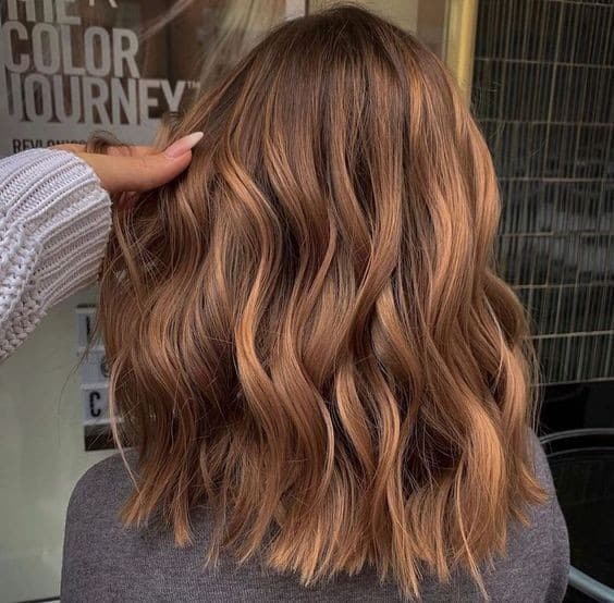 Couleur Cheveux Caramel : 44 Nuances & Modèles Tendance 2023 33 Couleur Cheveux Caramel : 44 Nuances & Modèles Tendance 2023 33