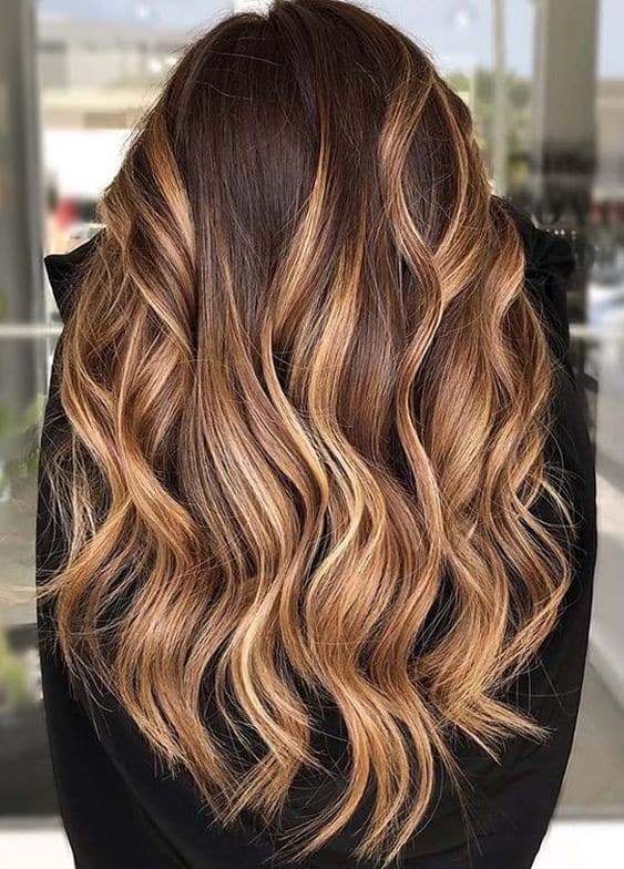 Couleur Cheveux Caramel : 44 Nuances & Modèles Tendance 2023 9 Couleur Cheveux Caramel : 44 Nuances & Modèles Tendance 2023 9