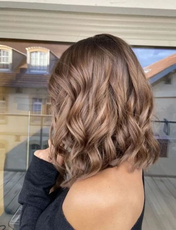Blond foncé : Nos 22 Modèles Tendances en 2023 23 Blond foncé : Nos 22 Modèles Tendances en 2023 23